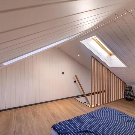 Hubane Suvemaja Vohandu Joe Laehistel * Võru