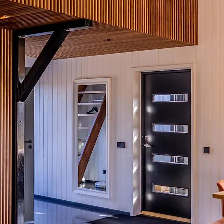 Hubane Suvemaja Vohandu Joe Laehistel Daire